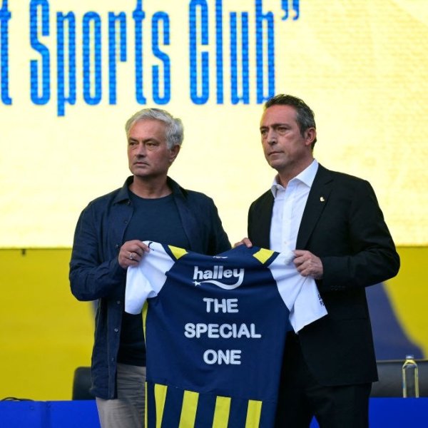 Chủ tịch Fenerbahce đã trả lời