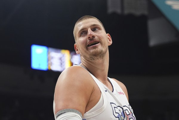 Jokic nói về việc đánh bại ba 